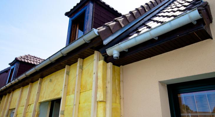 Façade de maison avec ITE