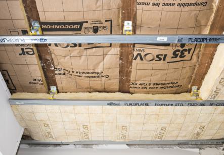 Exemple de plafond Isophonic avec suspente Integra 2 Phonic